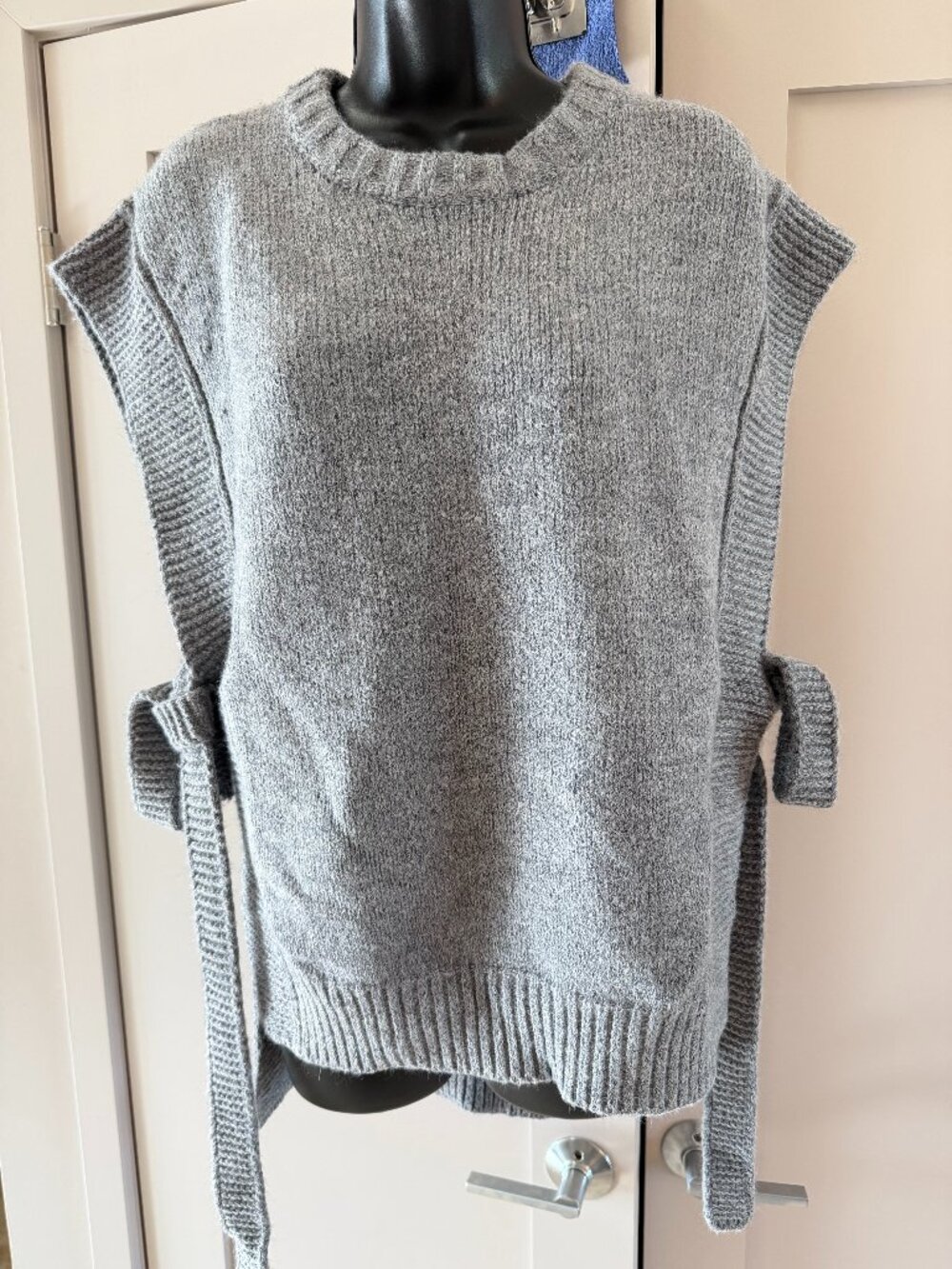 NWT Foxy Kind Grey Side Tie Sweater Vest Medium Knit Pullover